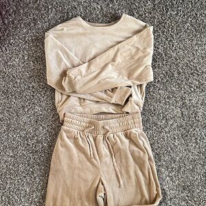 Express Tan Lounge Set